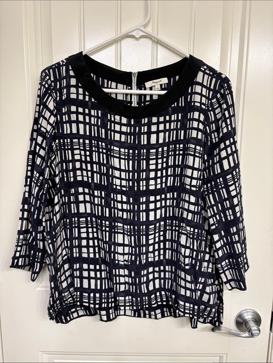 Madewell Tops - Madewell 100% Silk Navy & White Grid-Print Scoop Neck 3/4 Sleeve Top